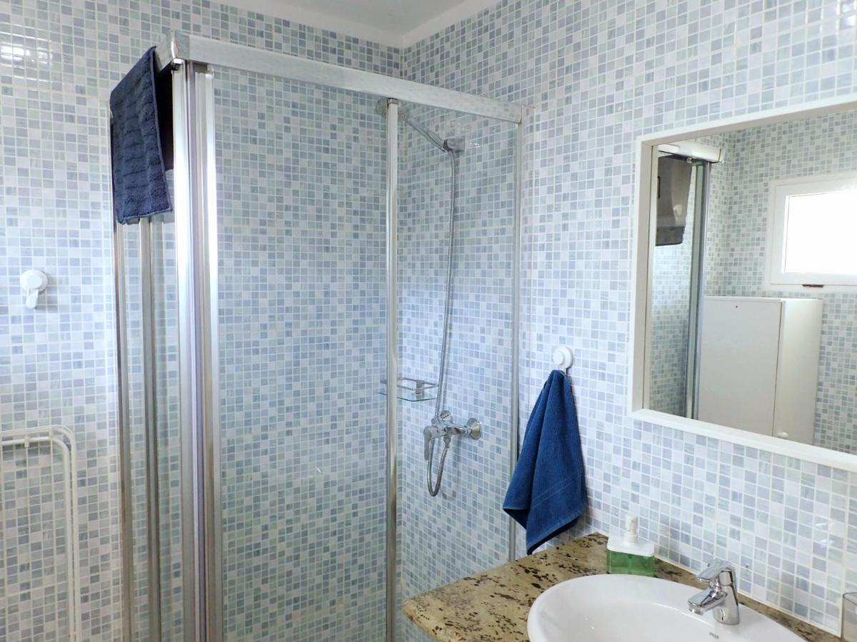 Apartamento En Playa Roca Primer Linea De Mar Costa Teguise Exteriör bild