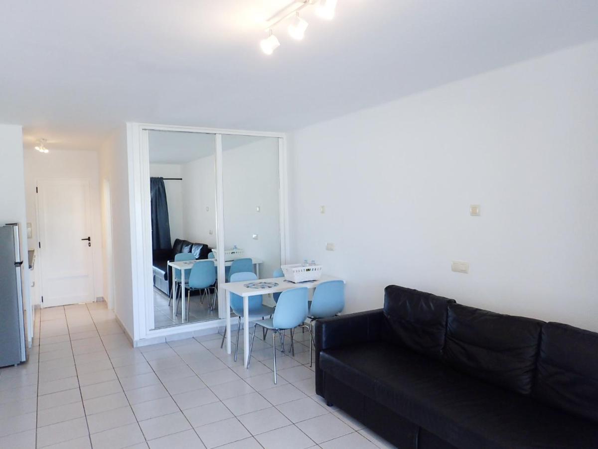 Apartamento En Playa Roca Primer Linea De Mar Costa Teguise Exteriör bild